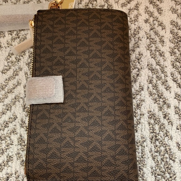 Michael kors double zip wallet - Picture 3 of 5